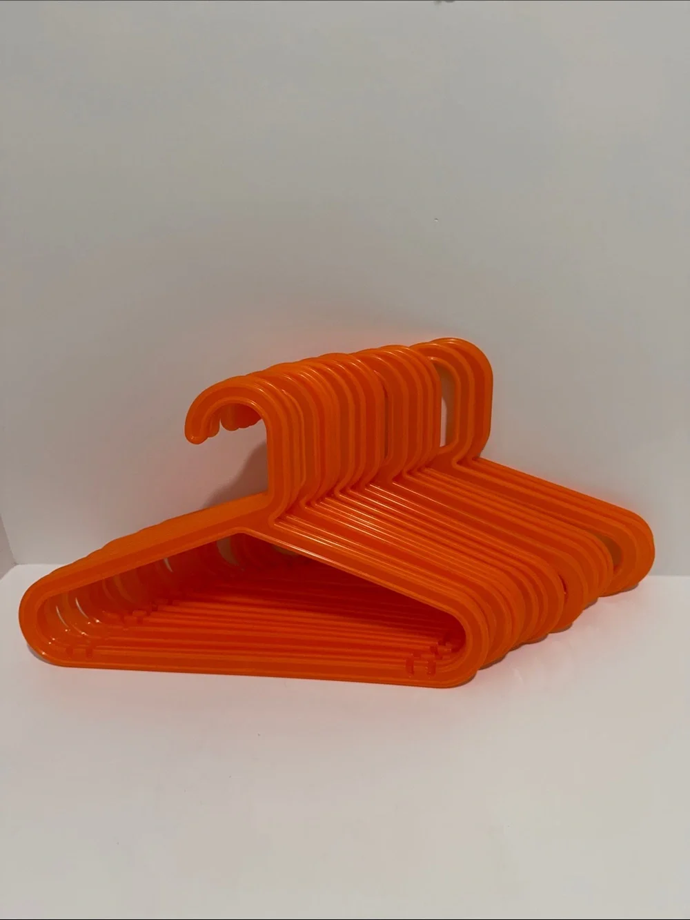 IKEA BAGIS Childrens Clothes Hangers Anna Efverlund Neon orange set of 18